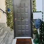 Nel Centro Storico O'vicolo E *