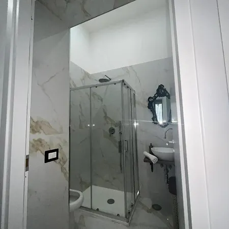 Nel Centro Storico O'vicolo E *